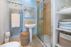 Images for Fir Tree Avenue, Haslemere, GU27