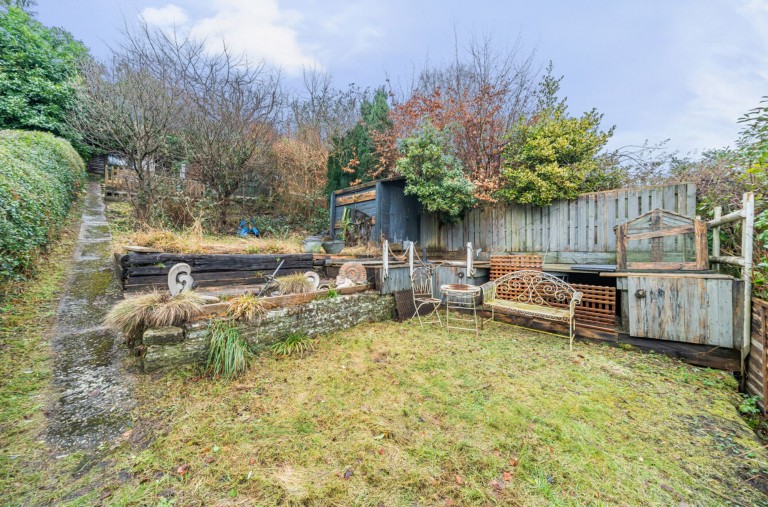 Images for Fir Tree Avenue, Haslemere, GU27