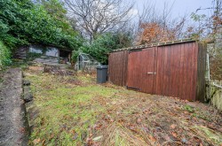 Images for Fir Tree Avenue, Haslemere, GU27