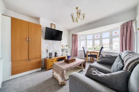 Click the photo for more details of Central Avenue, Bersted, PO21