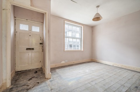 Click the photo for more details of St. Pancras, Chichester, PO19