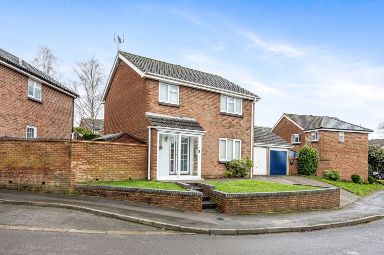 Images for Beaver Close, Horsham, RH12