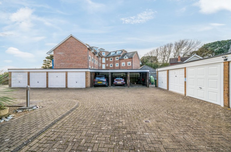 Images for Kings Parade, Aldwick, PO21