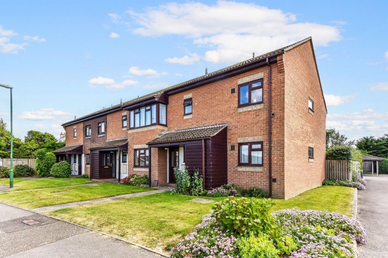 Click the photo for more details of Cormorant Way, East Wittering, PO20