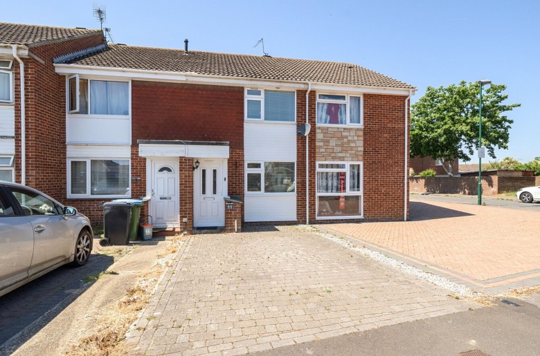 Click the photo for more details of Woodlands Road, Bersted, PO22