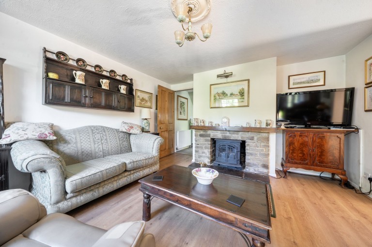Images for Taylors Field, Midhurst, GU29