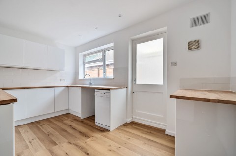 Click the photo for more details of Thrusloes, Aldwick Felds, PO21