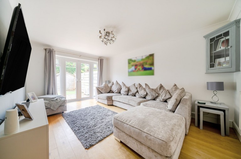 Images for Pryors Green, Rose Green, PO21