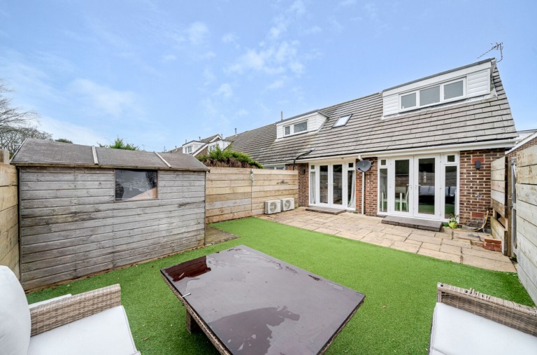 Images for Pryors Green, Rose Green, PO21