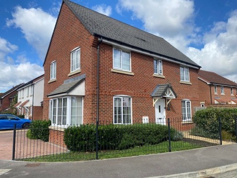 Click the photo for more details of Knott Gardens, Chichester, PO19