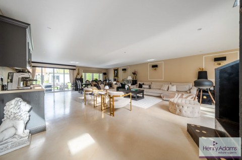 Click the photo for more details of Ramsdean Road, Petersfield, GU32