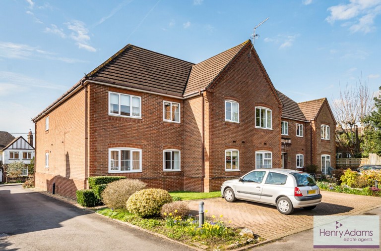 Images for King George Avenue, Petersfield, GU32