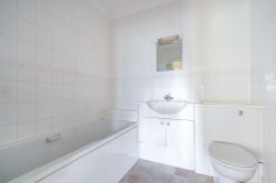 Images for King George Avenue, Petersfield, GU32