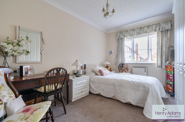 Images for King George Avenue, Petersfield, GU32