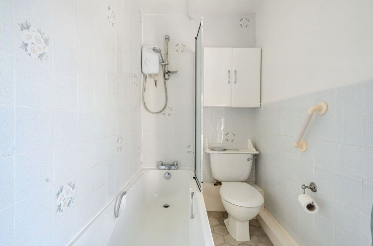 Images for 38 Sea Lane, Middleton-On-Sea, PO22