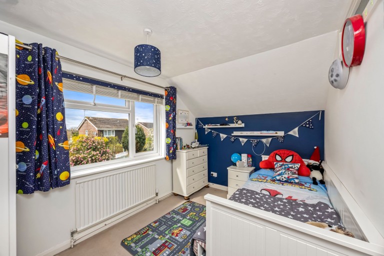 Images for Oaks Close, Horsham, RH12