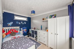 Images for Oaks Close, Horsham, RH12