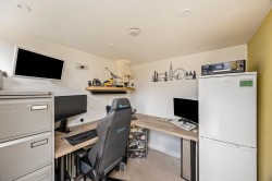 Images for Oaks Close, Horsham, RH12