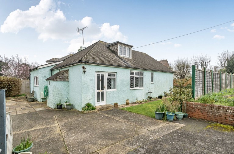 Images for North Avenue South, Middleton On Sea, PO22