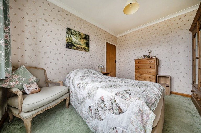 Images for North Avenue South, Middleton On Sea, PO22