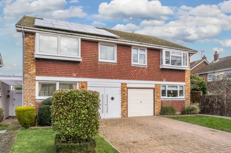 Click the photo for more details of Arnold Way, Bosham, PO18