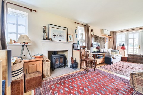 Click the photo for more details of Marringdean Road, Billingshurst, RH14