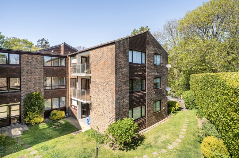 Click the photo for more details of The Drive, Summersdale Court The Drive, PO19