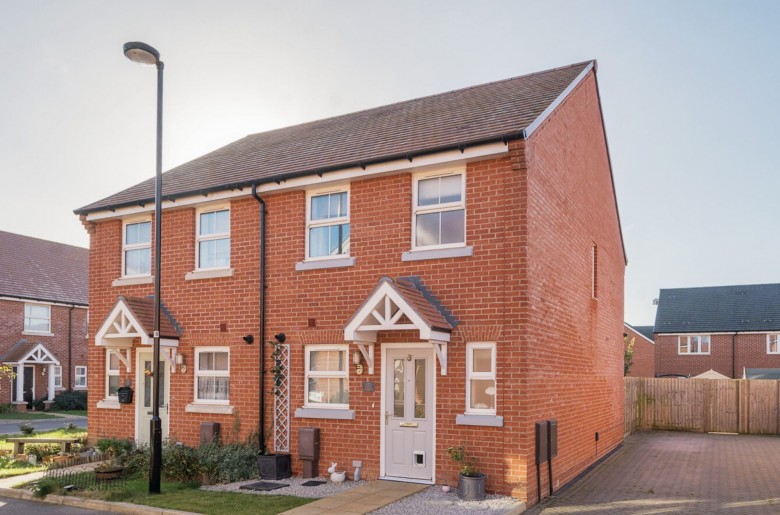 Click the photo for more details of Birch Close, Bracklesham Bay, PO20
