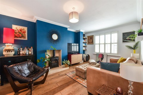 Click the photo for more details of Oving Road, Chichester, PO19