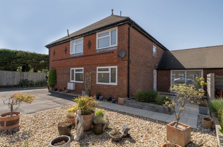Click the photo for more details of The Close, East Wittering, PO20