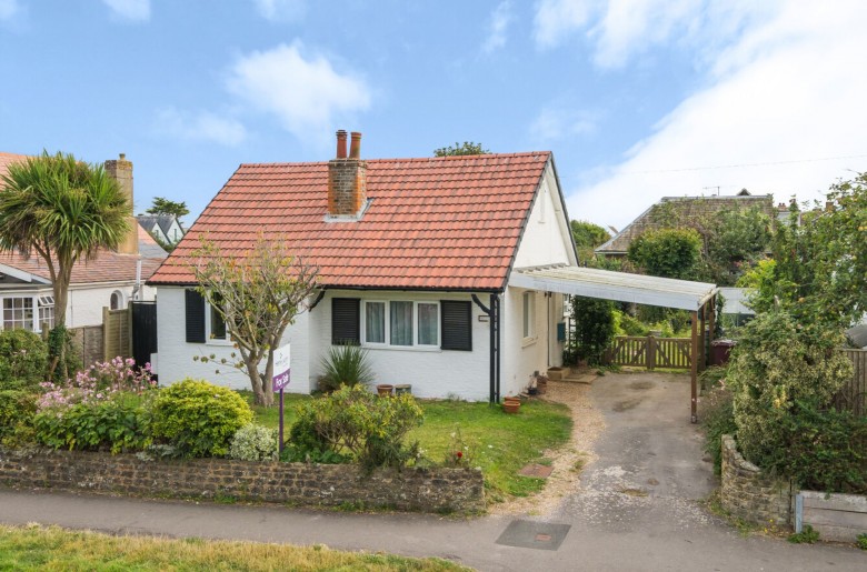 Click the photo for more details of Stocks Lane, East Wittering, PO20