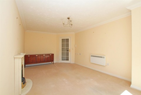 Click the photo for more details of Spitalfield Lane, Chichester, PO19