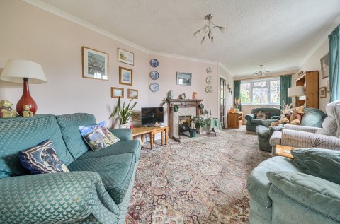 Click the photo for more details of The Bridgeway, Selsey, PO20