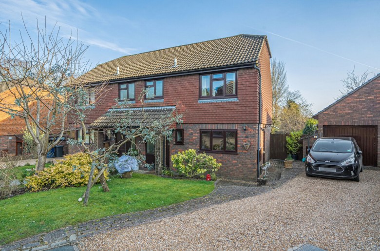 Click the photo for more details of Crofts Close, Chiddingfold, GU8