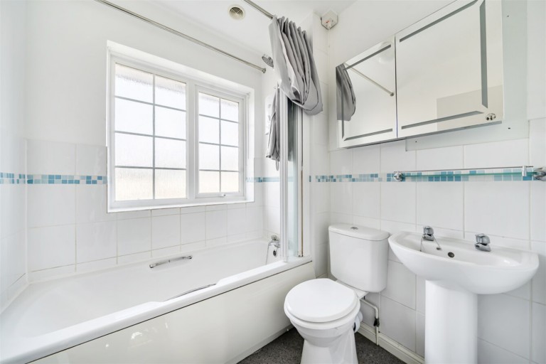 Images for Kings Road, Horsham, RH13