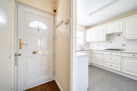 Click the photo for more details of Kings Road, Horsham, RH13