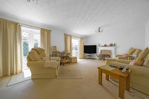 Click the photo for more details of Craigweil Lane, Aldwick, Bognor Regis, PO21