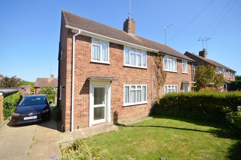 Click the photo for more details of Mill Way, Billingshurst, RH14
