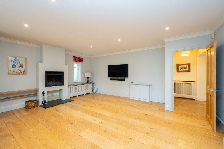 Images for Forest Grange, Horsham, RH13