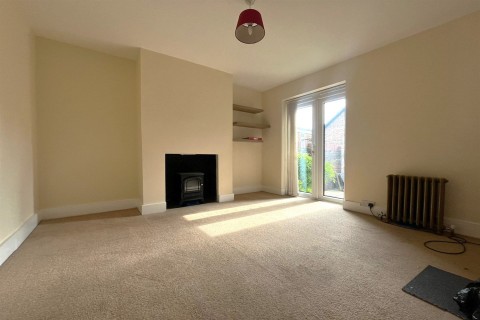 Click the photo for more details of Trafalgar Road, Horsham, RH12