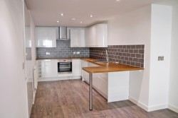 Images for 20-22 East Street, Horsham, RH12