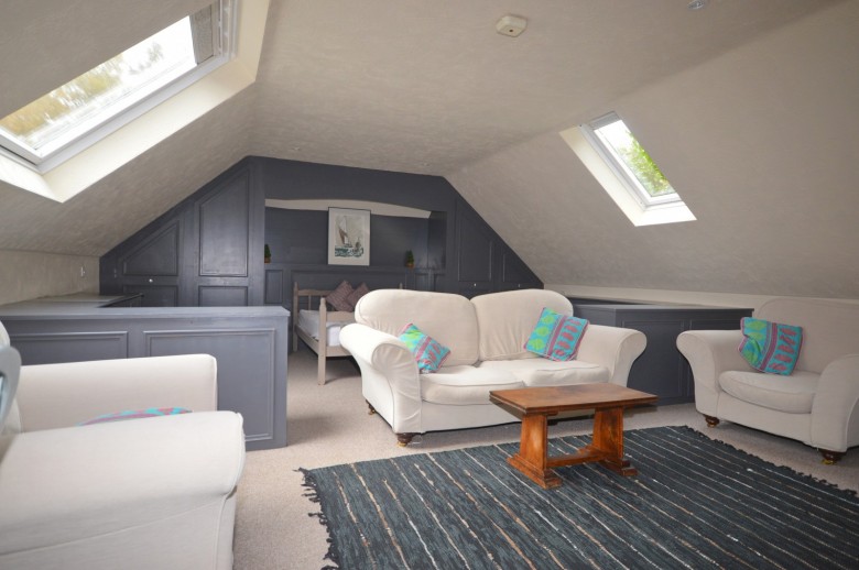 Click the photo for more details of Smock Alley, West Chiltington, RH20