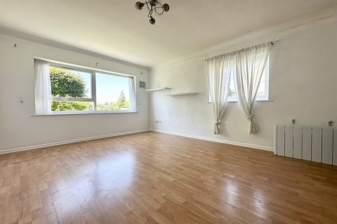 Click the photo for more details of Weald Court, Station Road, Billingshurst, RH14
