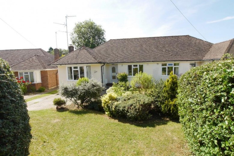 Click the photo for more details of Hill Mead, Horsham, RH12