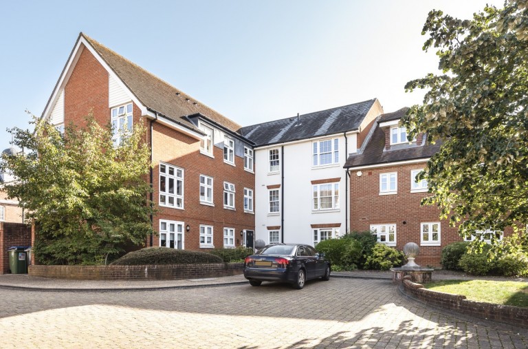 Images for Hewells Court, Horsham, RH12