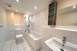 Images for Hewells Court, Horsham, RH12