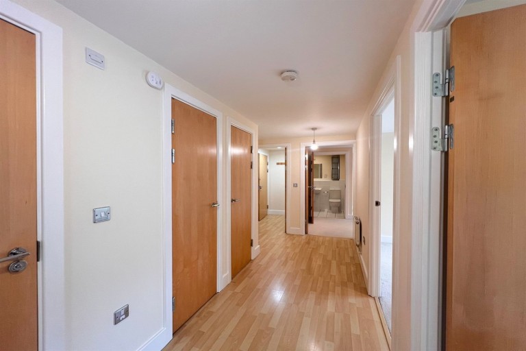 Images for Hewells Court, Horsham, RH12