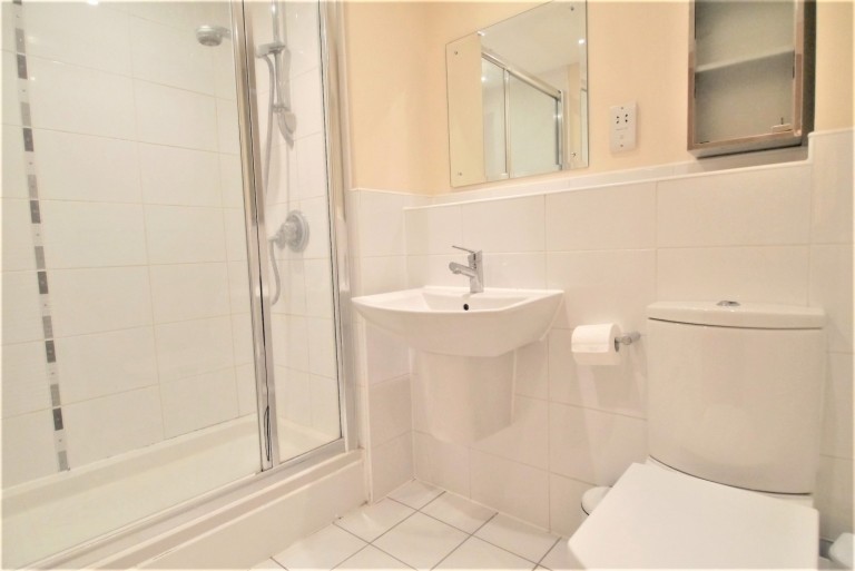 Images for Hewells Court, Horsham, RH12