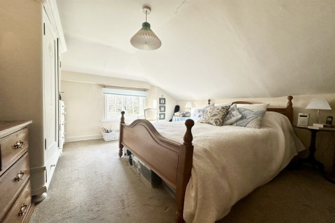 Click the photo for more details of Red Lane, Shipley, Horsham, RH13