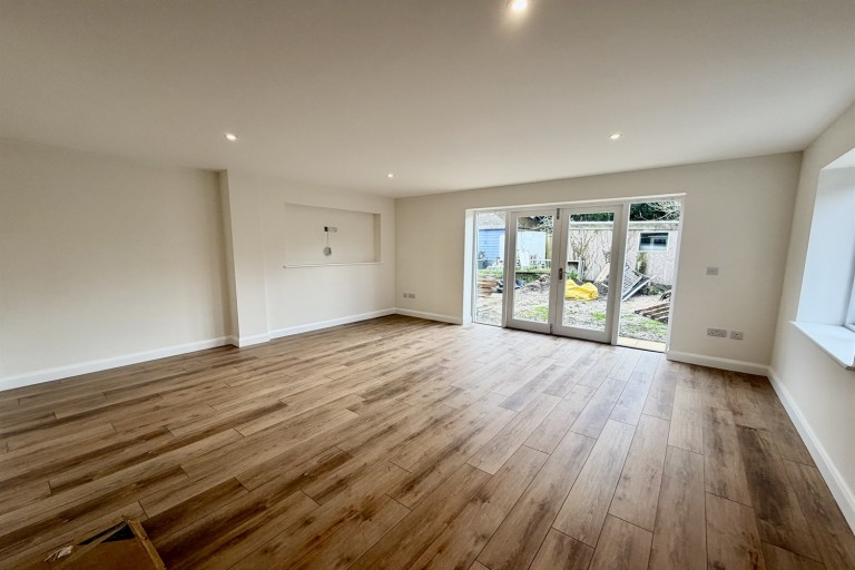 Images for Twitten End, North Street, Storrington, RH20